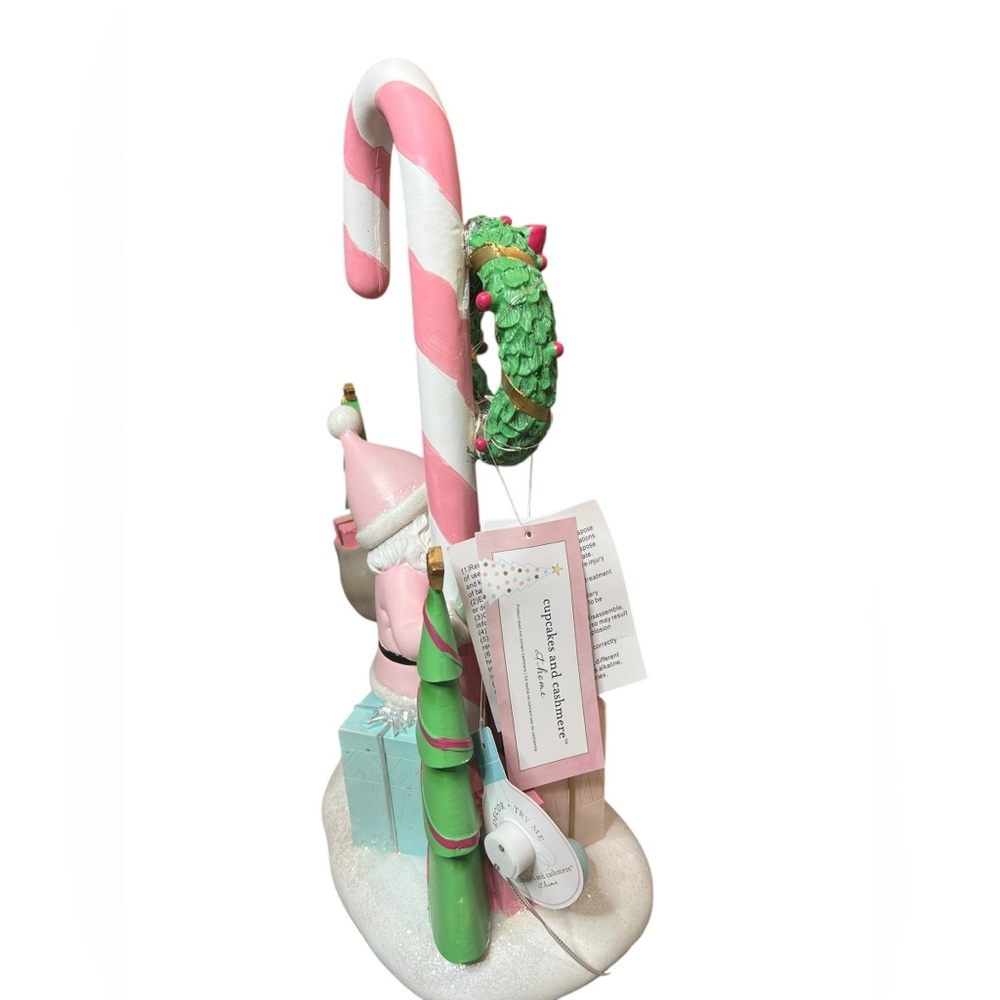 Vintage-Inspired 19” LED Santa Claus Figurine with Candy Cane & Wreath - Xmas - Picture 8 of 12